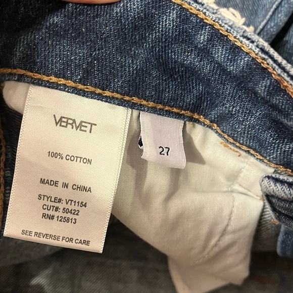 Vervet By Flying Monkey Medium Wash Distressed Jeans Sz 27 NWT - Picture 6 of 8